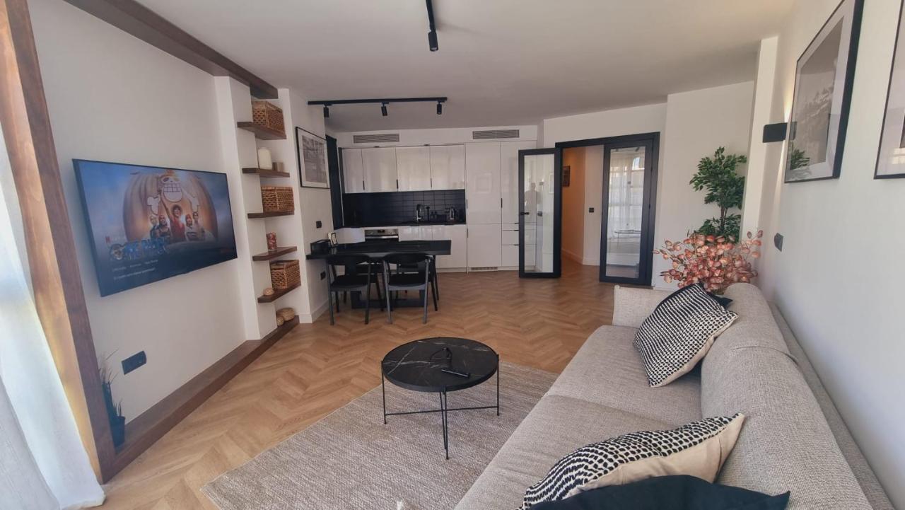Luxe Appartement In Het Centrum Van Malaga Met Gratis Parkeerplek! Extérieur photo